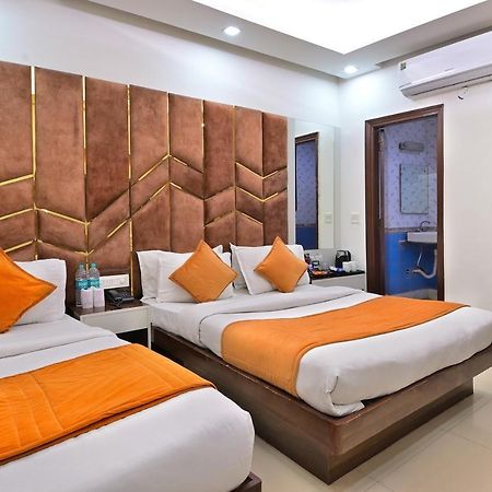 Hotel Star Villa - Budget Friendly Új-Delhi Kültér fotó