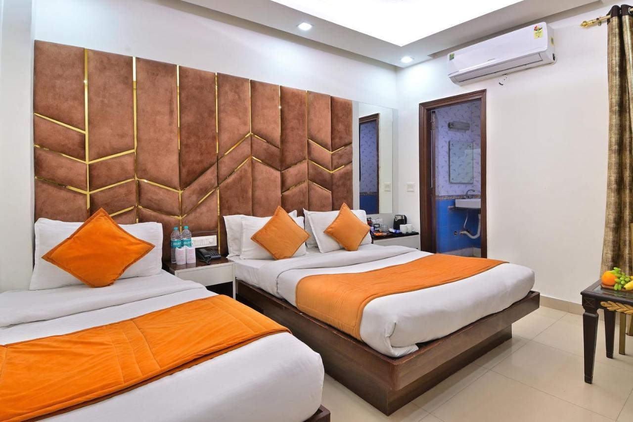 Hotel Star Villa - Budget Friendly Új-Delhi Kültér fotó