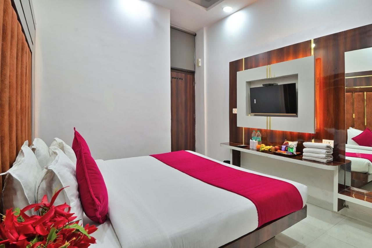 Hotel Star Villa - Budget Friendly Új-Delhi Kültér fotó