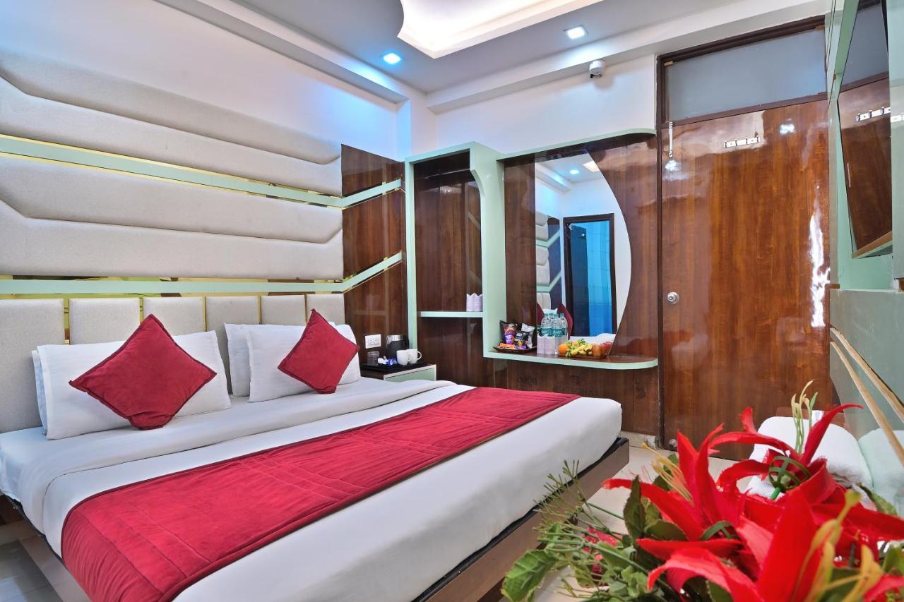 Hotel Star Villa - Budget Friendly Új-Delhi Kültér fotó
