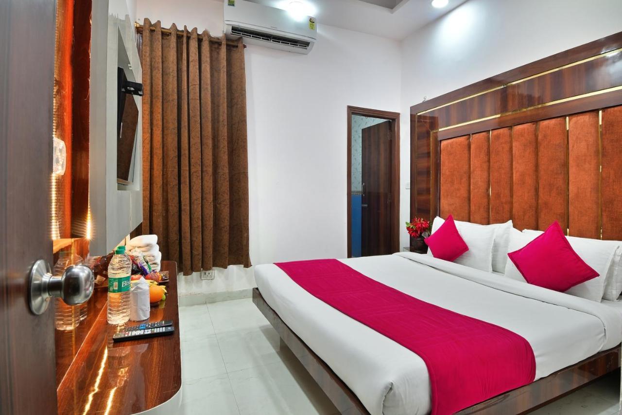 Hotel Star Villa - Budget Friendly Új-Delhi Kültér fotó