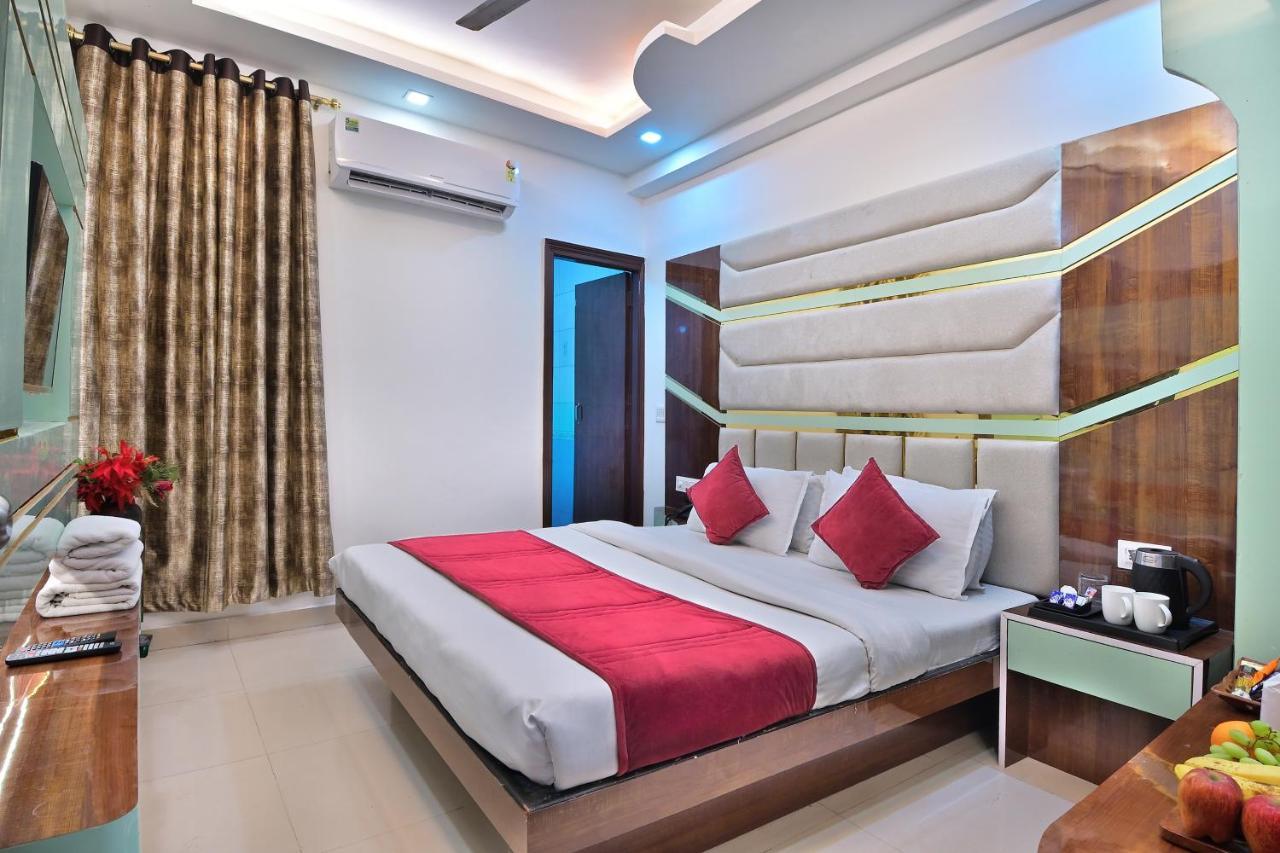Hotel Star Villa - Budget Friendly Új-Delhi Kültér fotó