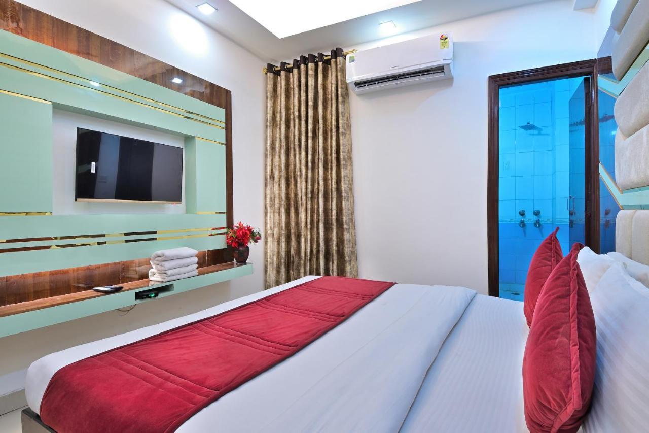 Hotel Star Villa - Budget Friendly Új-Delhi Kültér fotó
