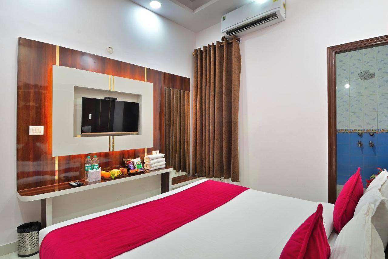 Hotel Star Villa - Budget Friendly Új-Delhi Kültér fotó