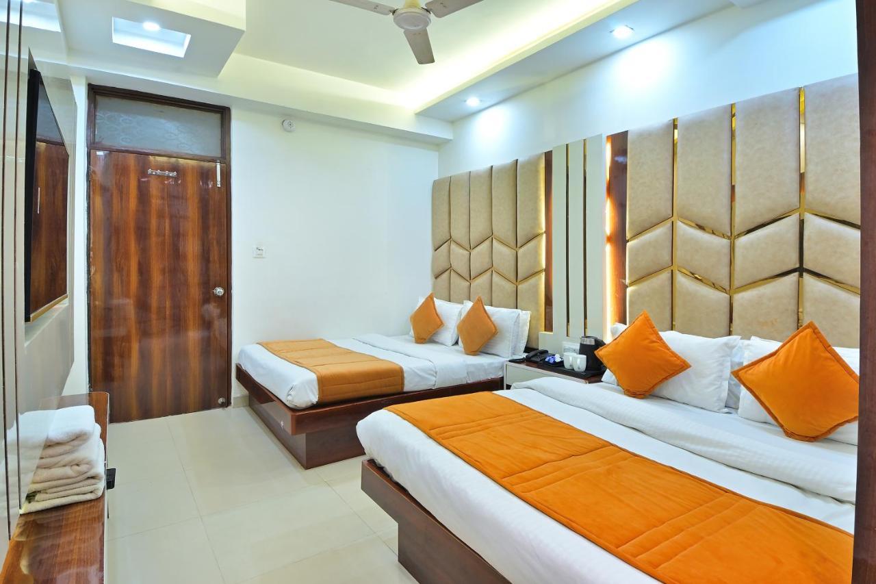 Hotel Star Villa - Budget Friendly Új-Delhi Kültér fotó